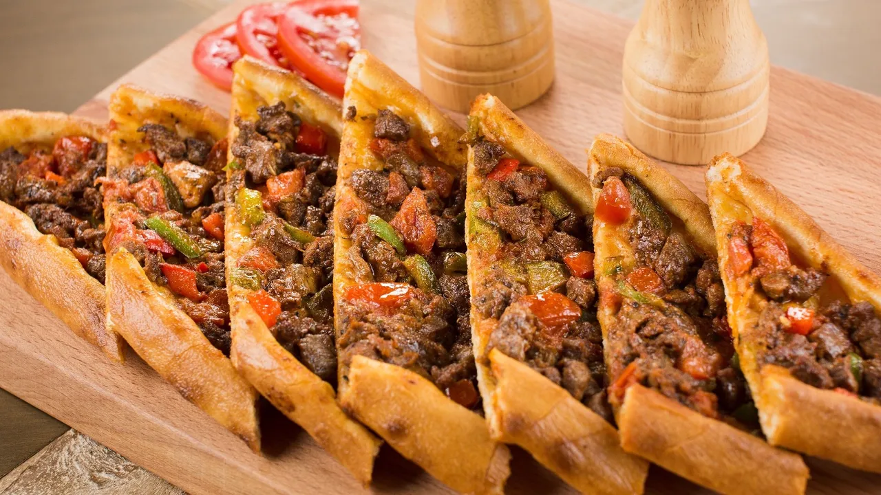 Kıymalı Pide